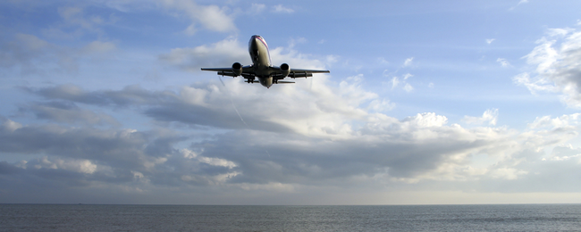 Piloci ratowali życie pasażera, ale nie mogli lądować od razu. Dlaczego samoloty „zrzucają paliwo”?