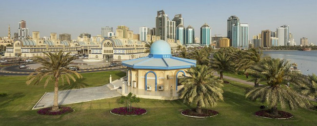 Luksusowe wczasy w Emiratach Arabskich – 5* Sheraton Sharjah Beach Resort & Spa ze śniadaniami od 2123 PLN. Wylot z Katowic