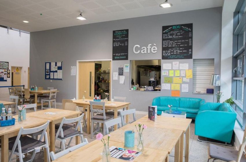 The Lounge Cafe