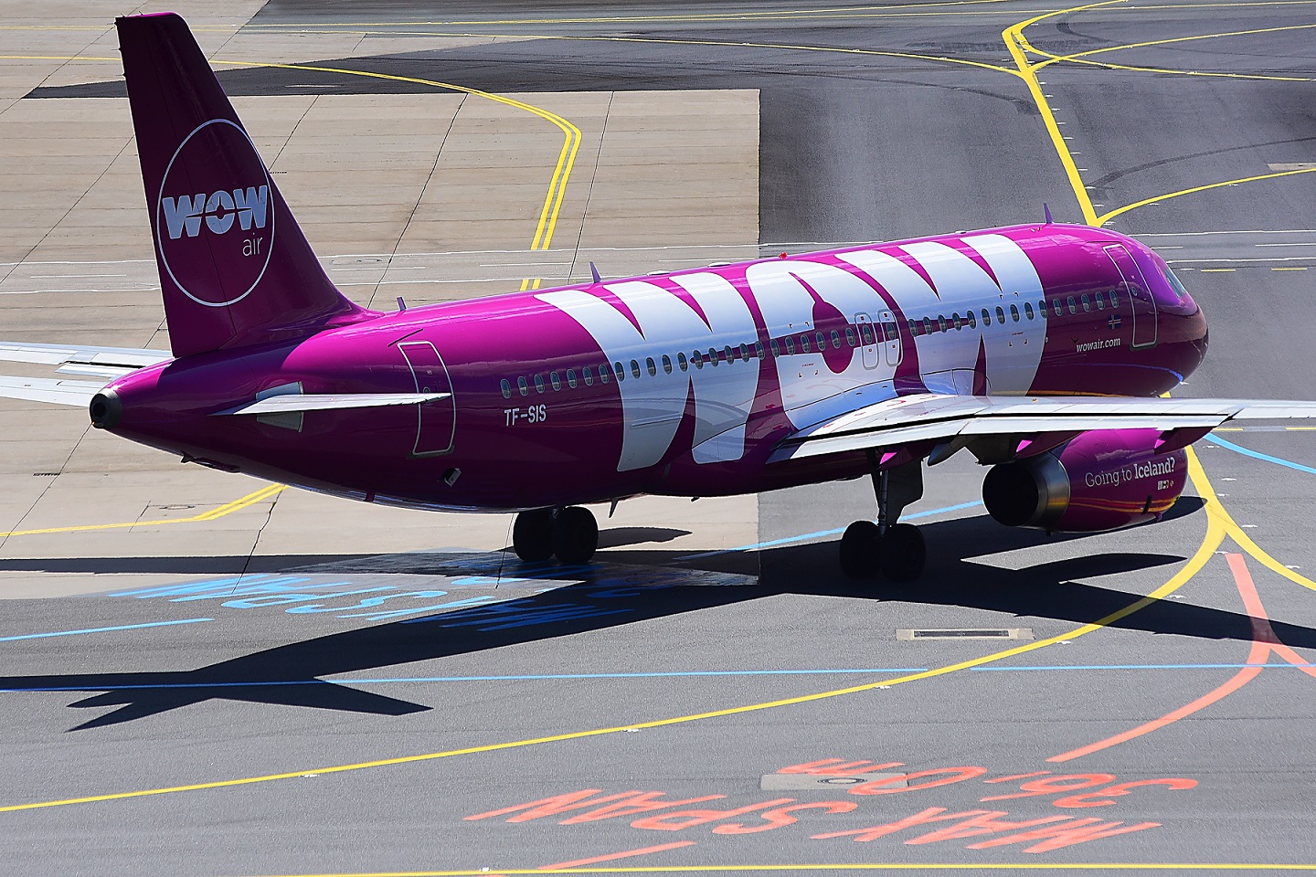 WOW Air podbił rynek biletami do USA za 200 PLN, a teraz wprowadza klasę premium. Ma być tanio