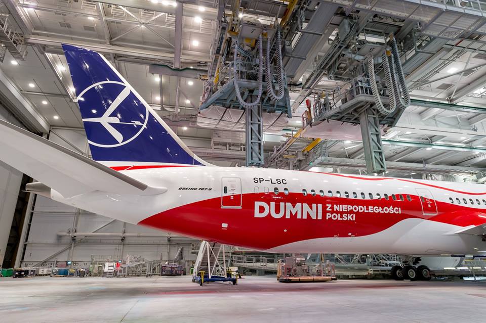 nowy Dreamliner LOT