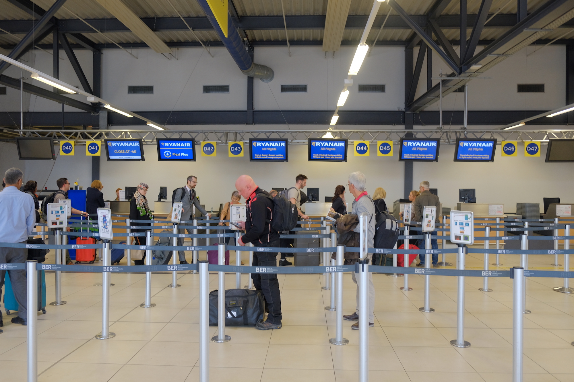 Ceny biletów lotniczych z Polski wzrosły. Na jakich trasach zdrożały najmocniej i ile musimy za nie zapłacić?