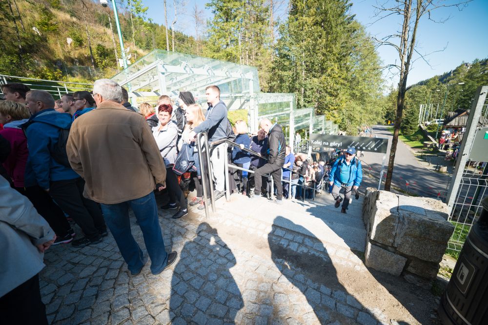Kolejka do kolejki na Kasprowy Wierch