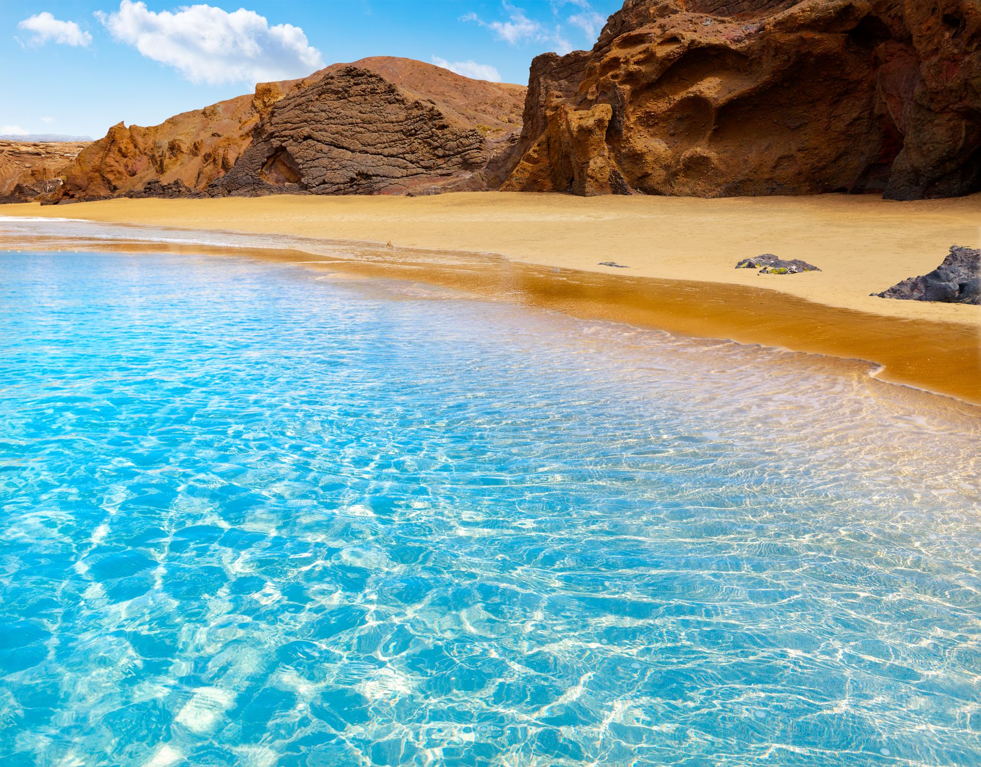Barcelona i Fuerteventura w jednej podróży z Katowic za 287 PLN (377 PLN bez WDC)