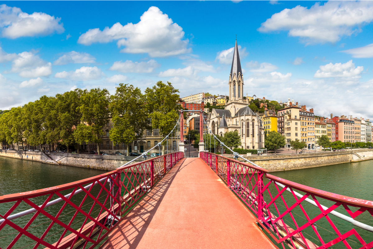 Tanie loty do Francji. Bilety do Lyonu z Warszawy za 88 PLN (178 PLN bez WDC)