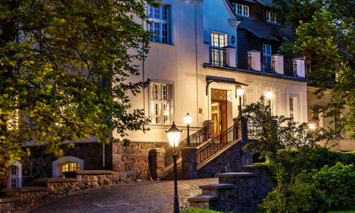 Luksusowe noclegi na Kaszubach – 5* Pałac Ciekocinko Hotel Resort & Wellness ze śniadaniami za 259 PLN za pokój