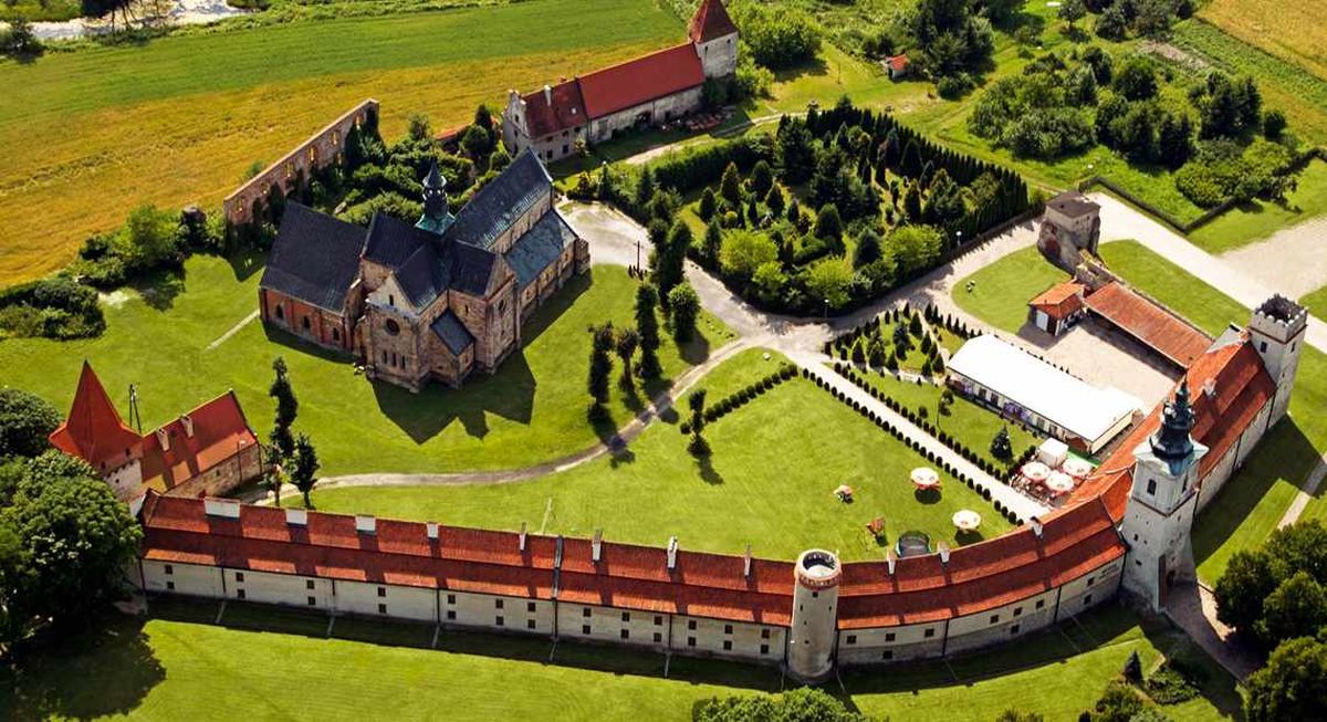 3* Best Western Hotel Podklasztorze z wyżywieniem w Dolinie Pilicy za 239 PLN/pokój