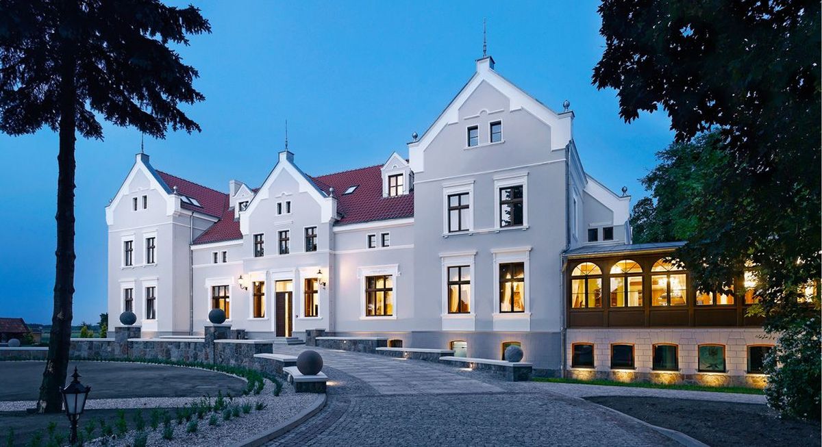 4* hotel z wyżywieniem i spa w pałacu na Mazurach za 249 PLN/pokój
