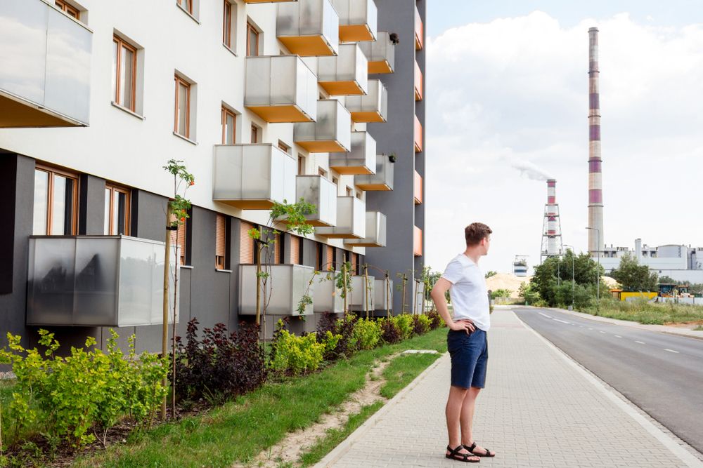 Blok mieszkalny blisko fabryki