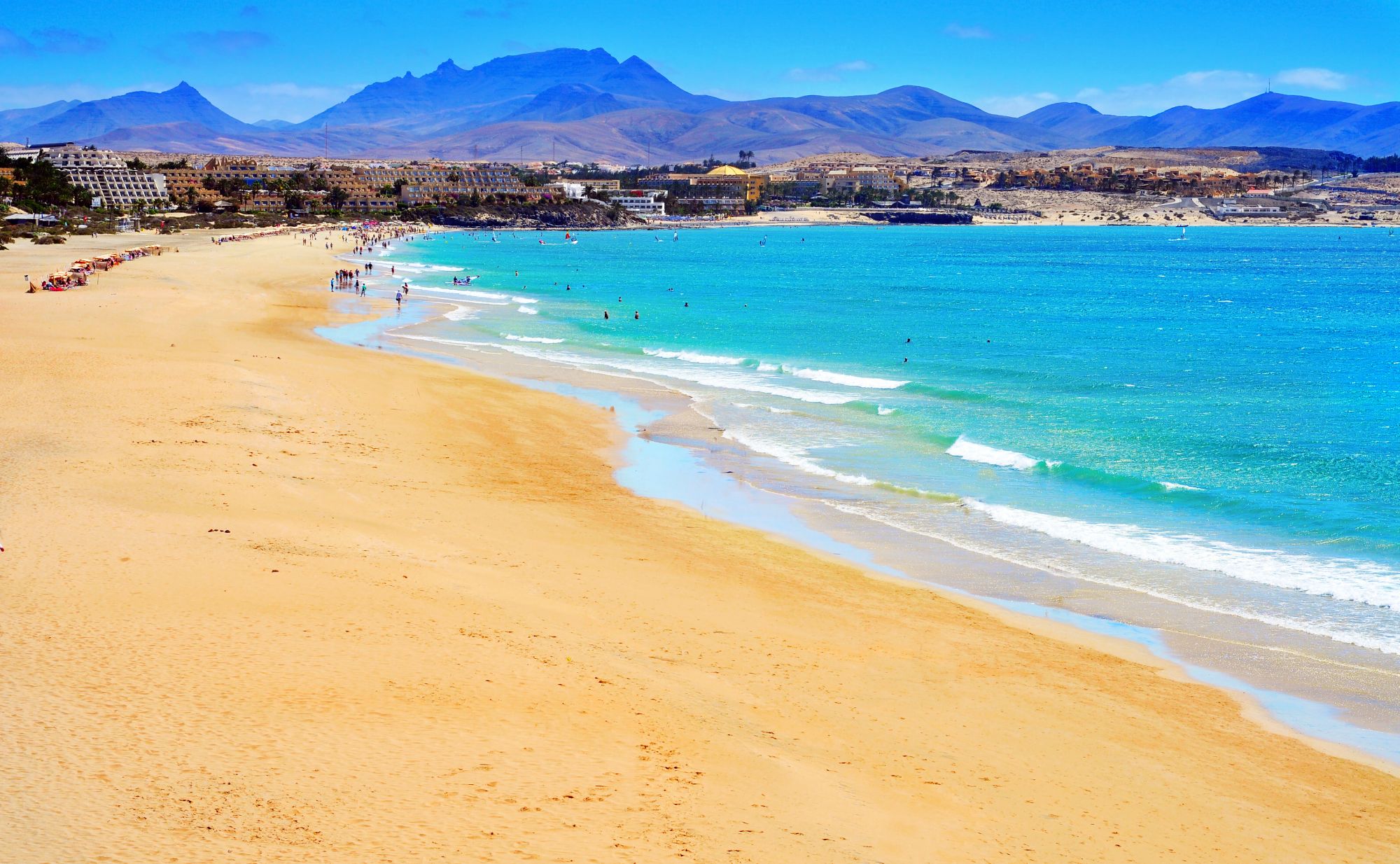 Barcelona i Fuerteventura w jednej podróży z Katowic za 239 PLN (329 PLN bez WDC)