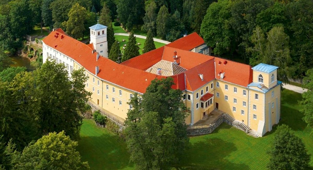 4* hotel z wyżywieniem w Sudetach za 179 PLN/pokój (również w wakacje)
