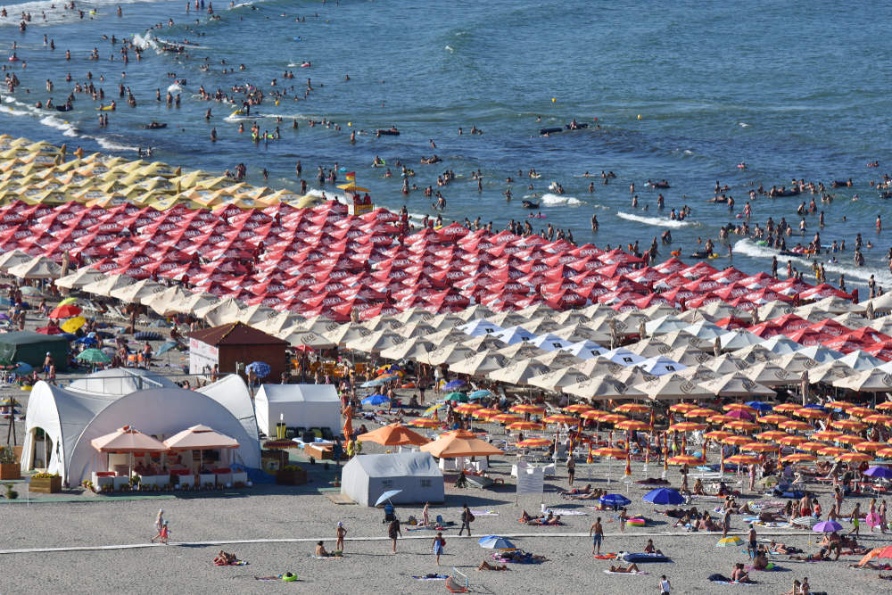 zatłoczona plaża