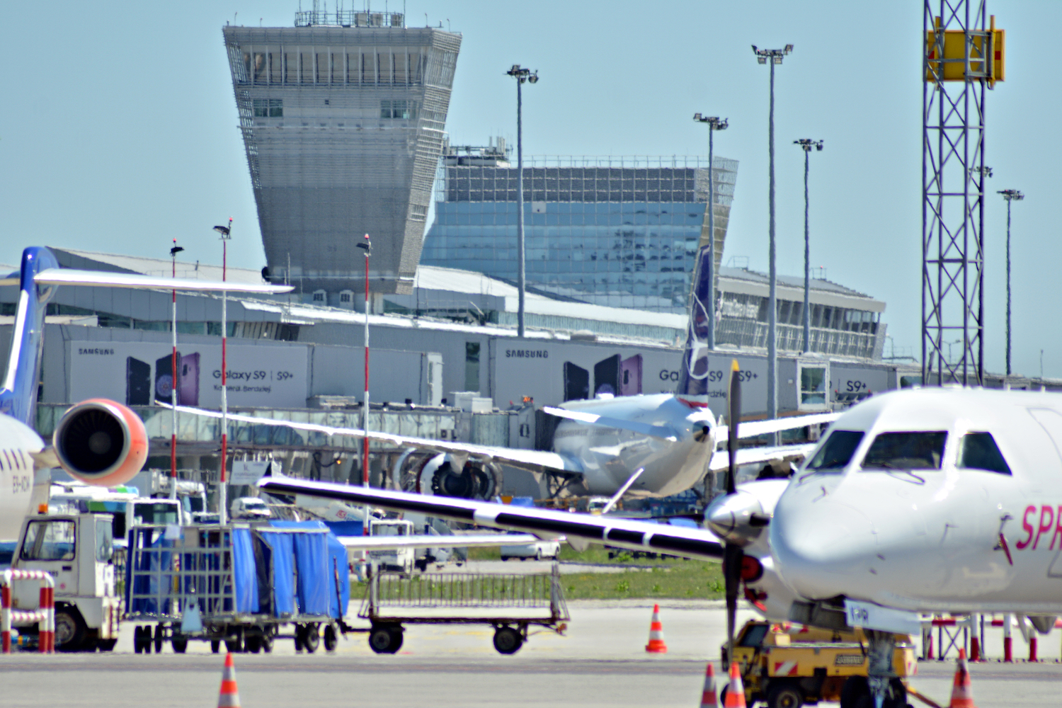 Znana linia lotnicza ucieka z Polski – kiedyś latała aż z 4 naszych lotnisk. Wykosił ją… LOT!