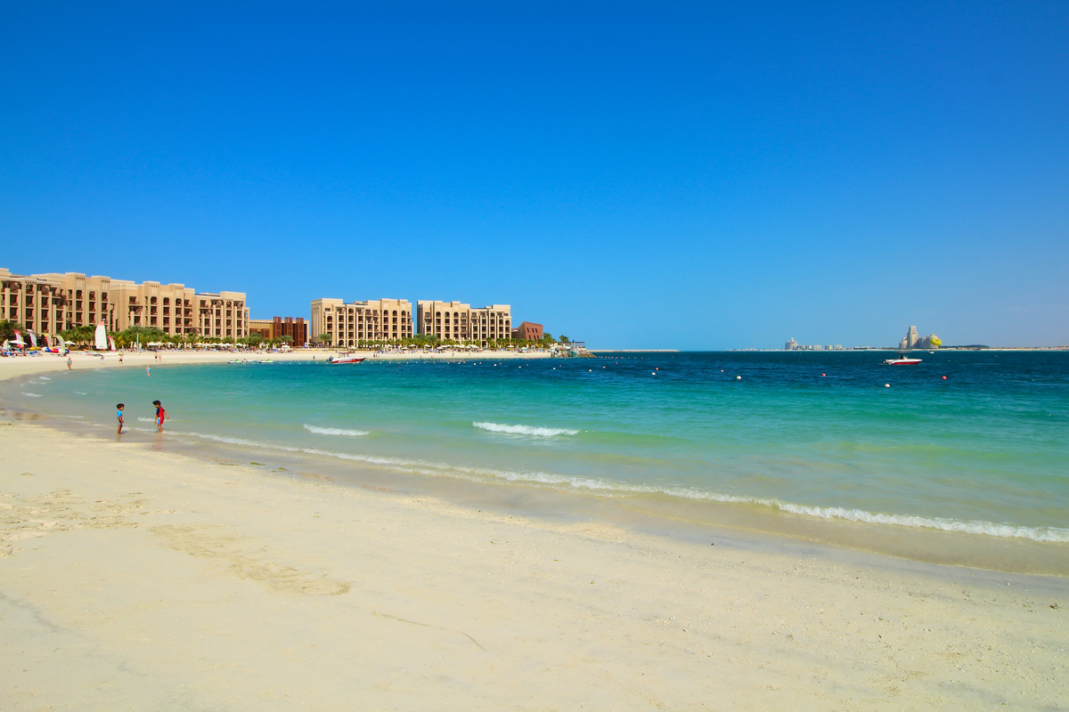 Wczasy w ZEA – pobyt w 4* Hilton Garden Inn ze śniadaniami od 1514 PLN. Wyloty z 3 miast