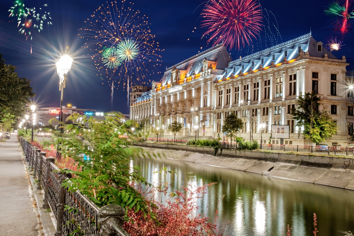 Sylwester w Bukareszcie za 367 PLN (439 PLN bez WDC). Loty z Warszawy + zakwaterowanie