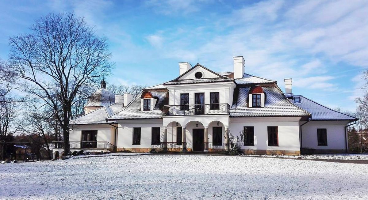 4* Dwór Kombornia Hotel & Spa oraz 3* Wine Garden z wyżywieniem za 289 PLN/pokój (na ferie oraz weekendy)