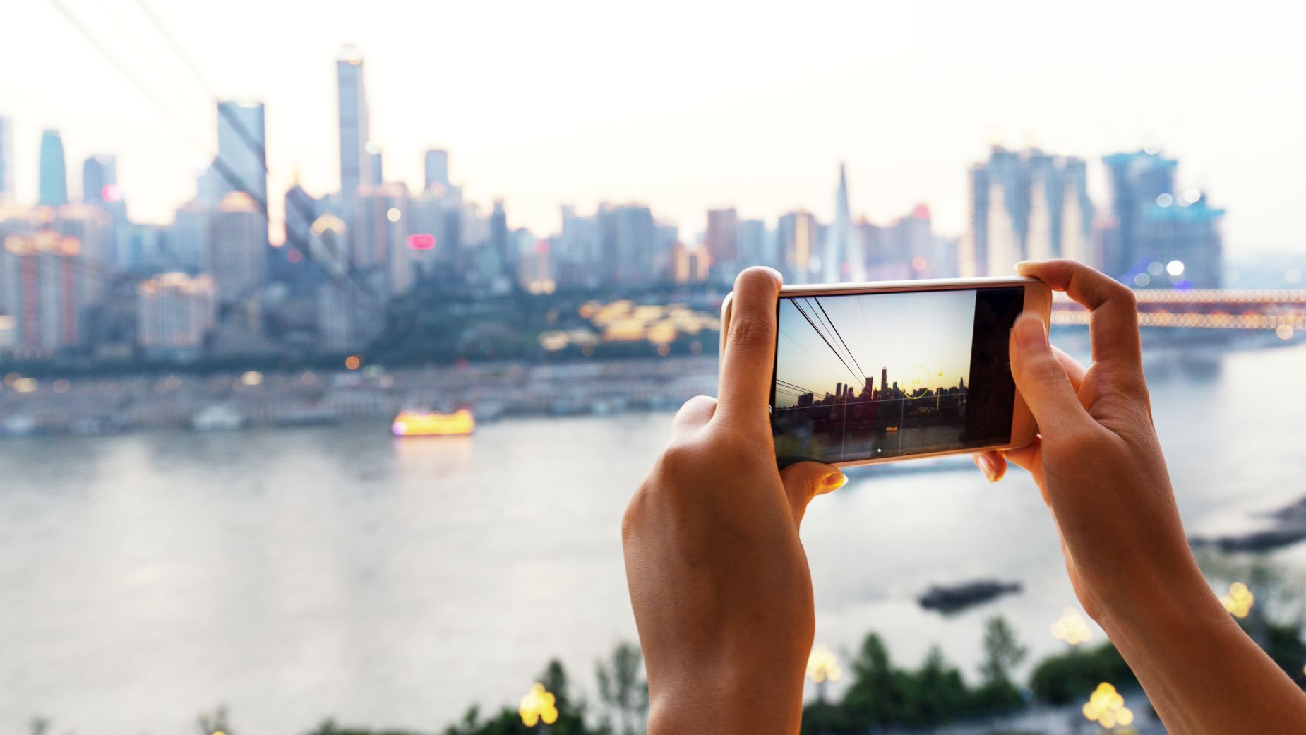 Czym fotografować w podróży? Najlepszy aparat fotograficzny masz… zawsze przy sobie