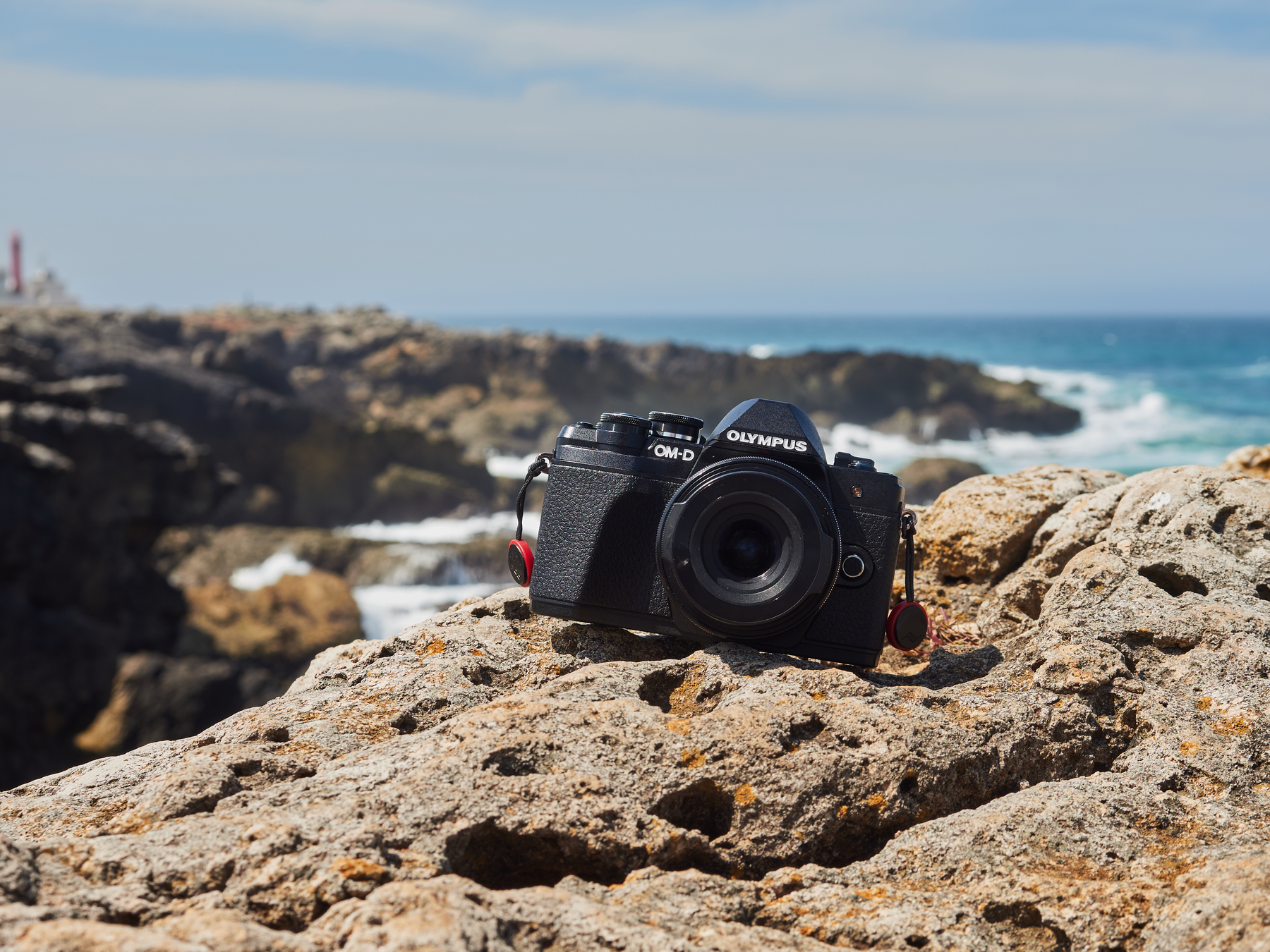 Pierwszy aparat z wymienną optyką. Sprawdź, na co zwrócić uwagę przy zakupie