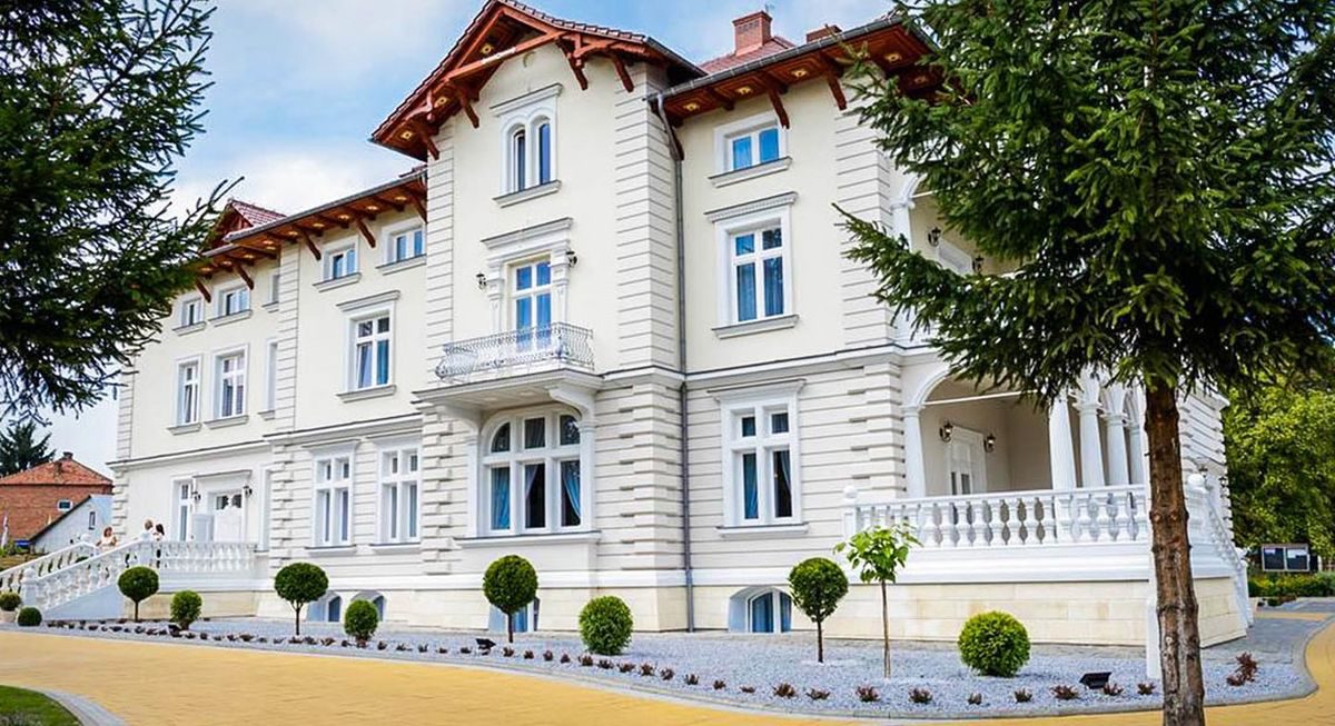 3* hotel Pałac Lacon ze śniadaniami za 220 PLN/pokój