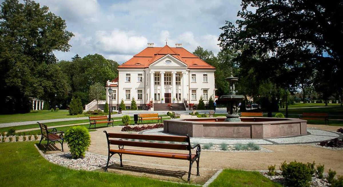 Wakacje: noclegi ze śniadaniami w zabytkowym Pałacu za 209 PLN/pokój