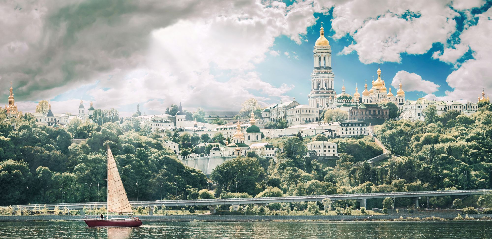 Kijów na 3-dniowy city break za 208 PLN (loty z Bydgoszczy + hotel)