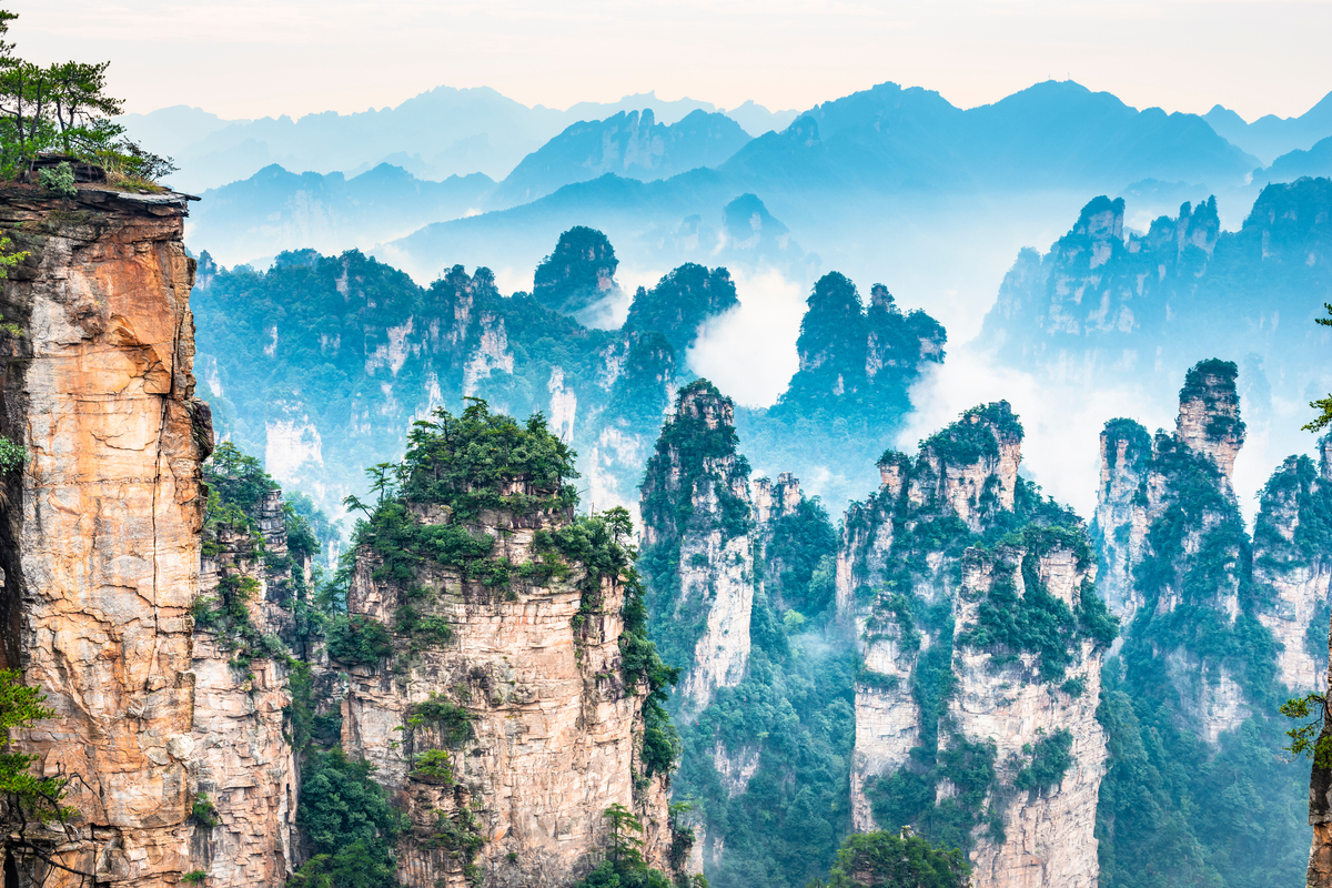 Przygoda w Chinach: Szanghaj i Zhangjiajie w jednej podróży z Wiednia za 3584 PLN