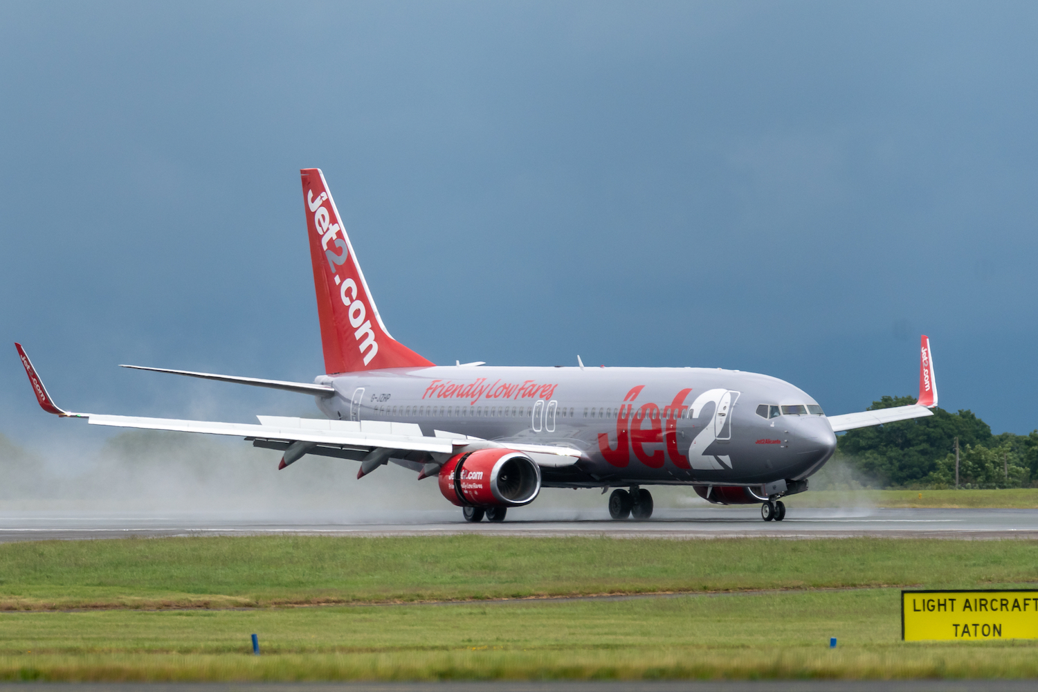 Pilot lecący na wakacje… zastąpił w kokpicie chorego kolegę i pomógł w lądowaniu samolotu!