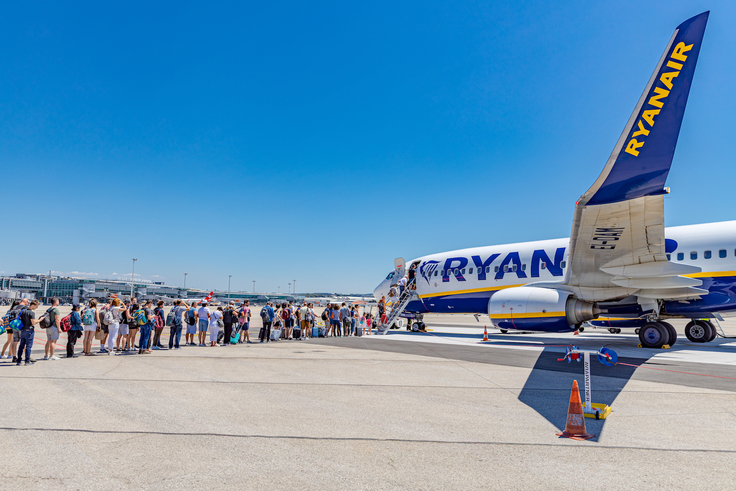 Te kwoty Was zaskoczą! Ile na jednym locie zarabia Ryanair – oto kulisy ich polityki