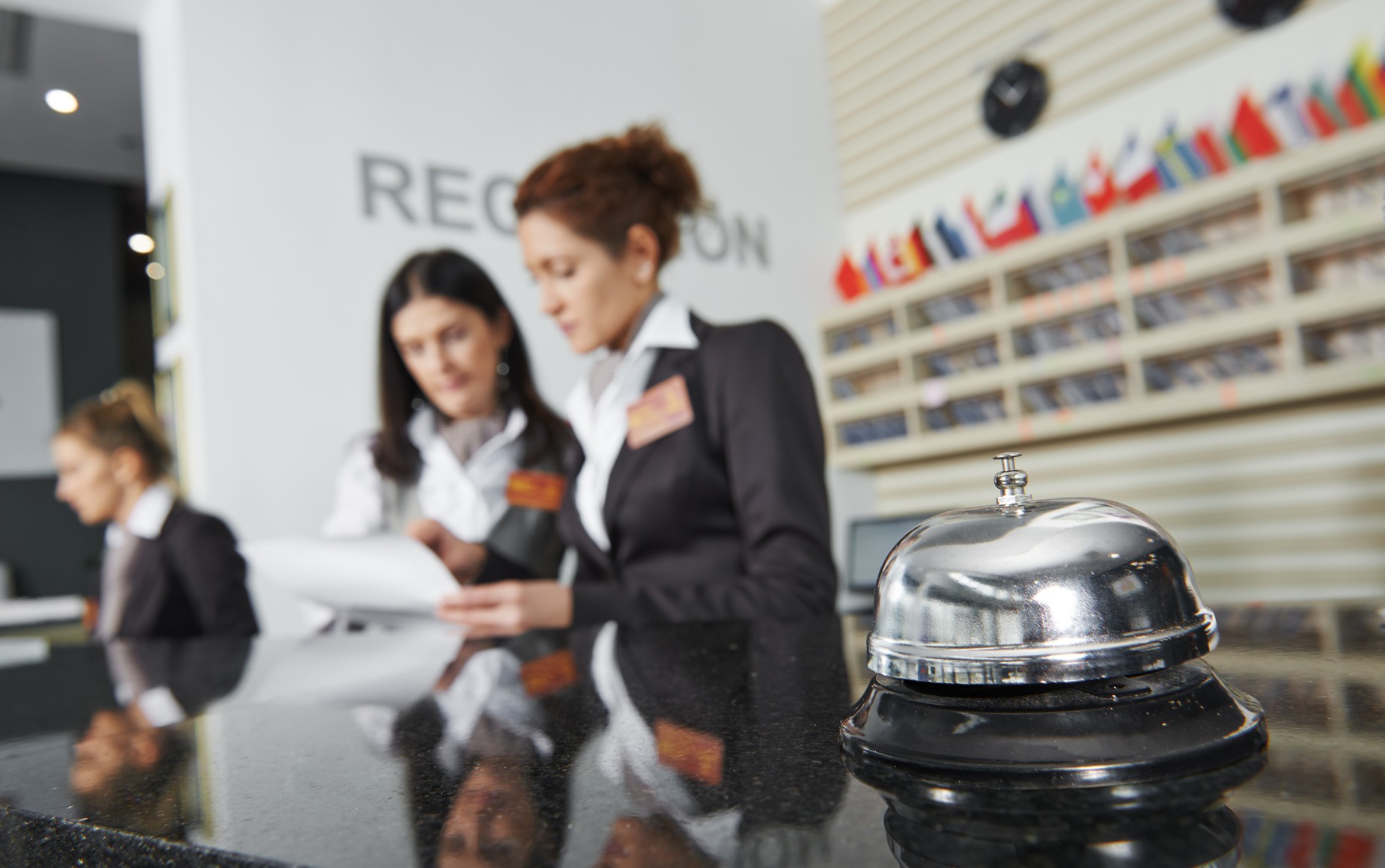 Hotel to nie tylko miejsce do spania. Możesz z niego „wyjąć” dużo więcej niż myślisz