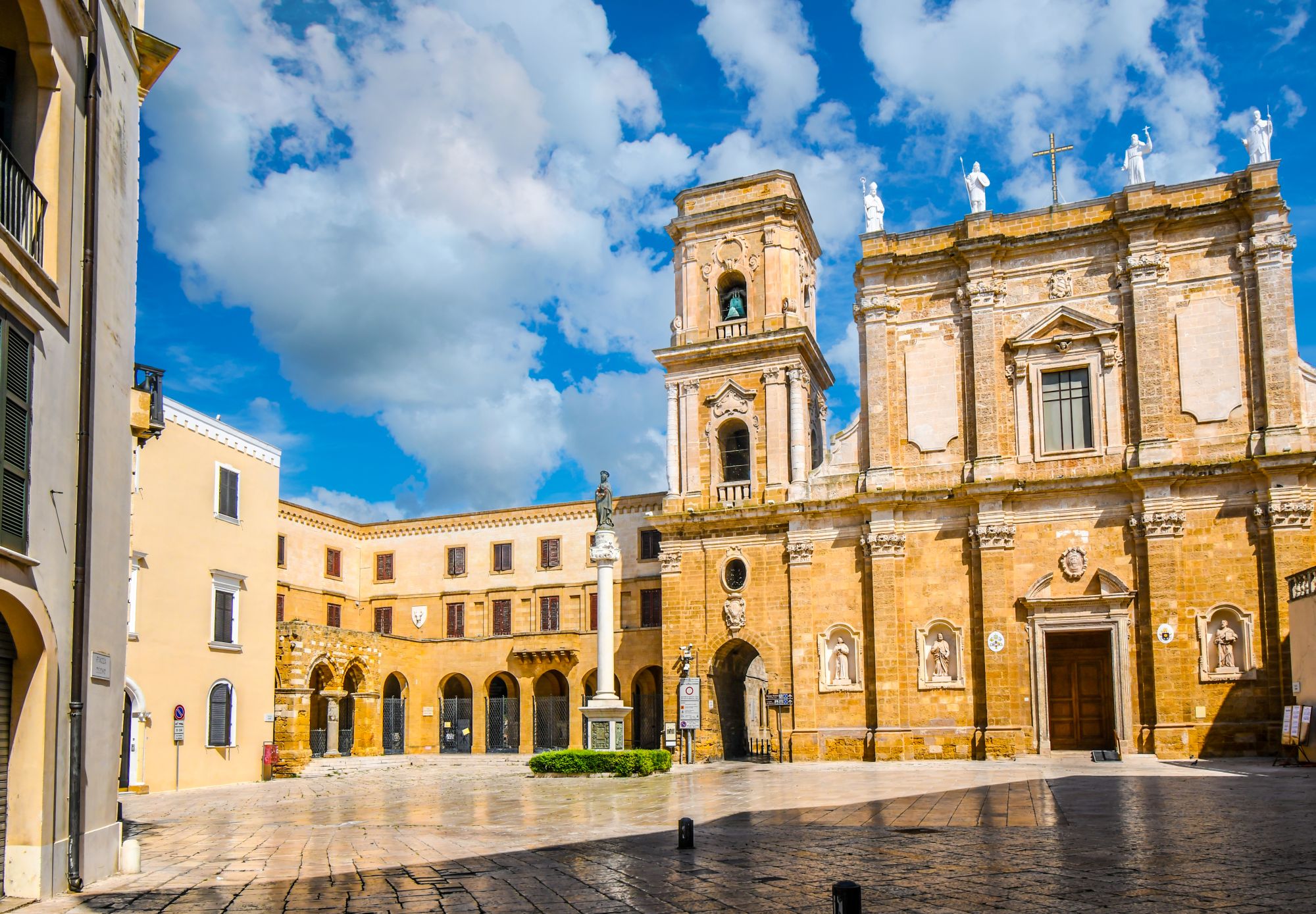 Brindisi na przedłużony weekend za 323 PLN. Loty z Katowic + noclegi ze śniadaniami