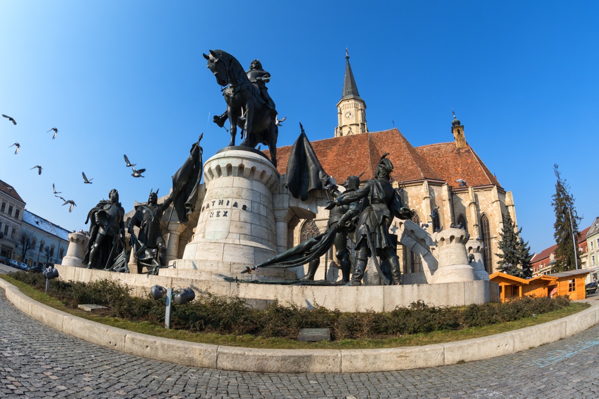 Przedłużony weekend w Transylwanii za 424 PLN. PLL LOT z Warszawy i 3 noclegi