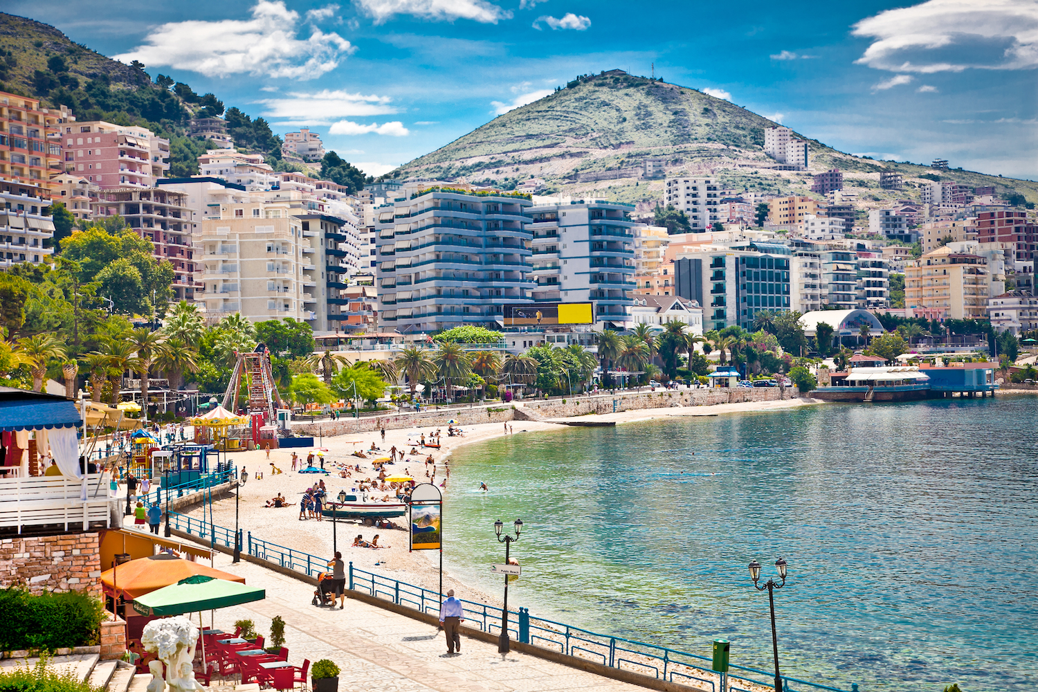 Najdroższe lotnisko w Europie otwiera się na tanie linie! Dla nas super, bo to turystyczny raj