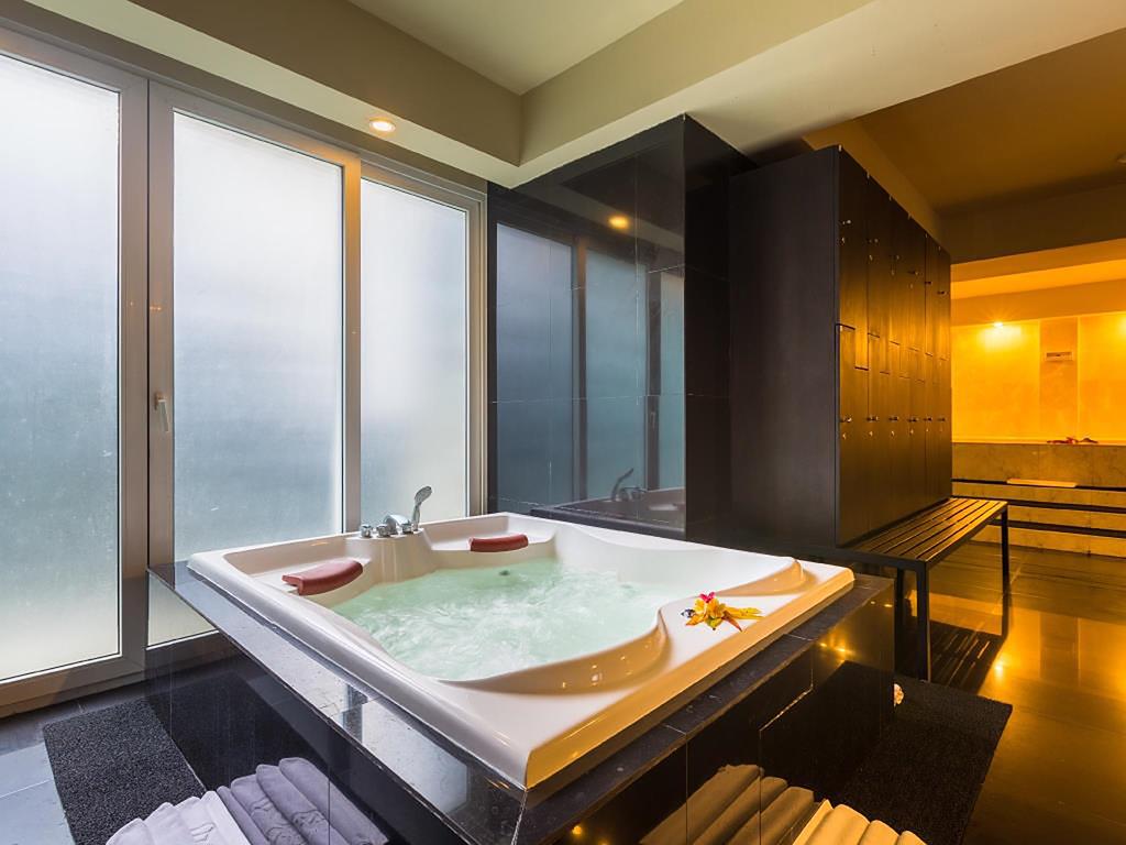 Jacuzzi w hotelu