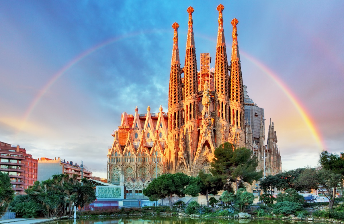 City break w Barcelonie za 477 PLN. Loty z Krakowa i pobyt w 3* hotelu przy La Rambli