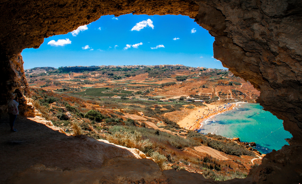 Tal-Mixta Cave