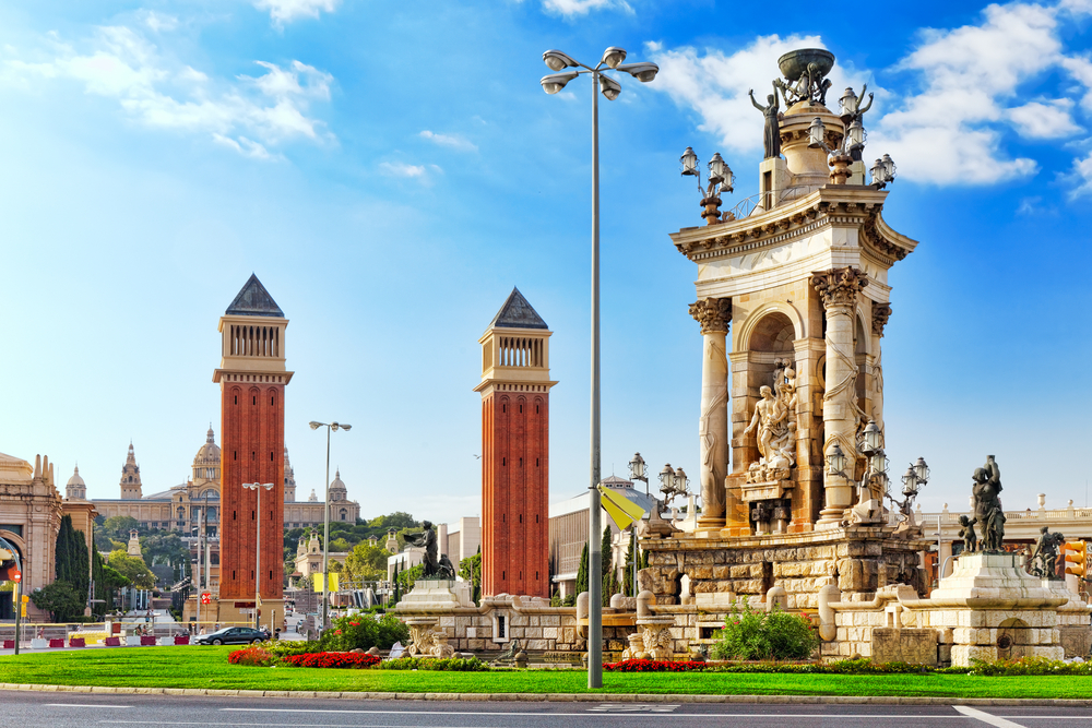 Ferie zimowe w Barcelonie za 481 PLN. Loty z Krakowa i 4 noce w 3* hotelu