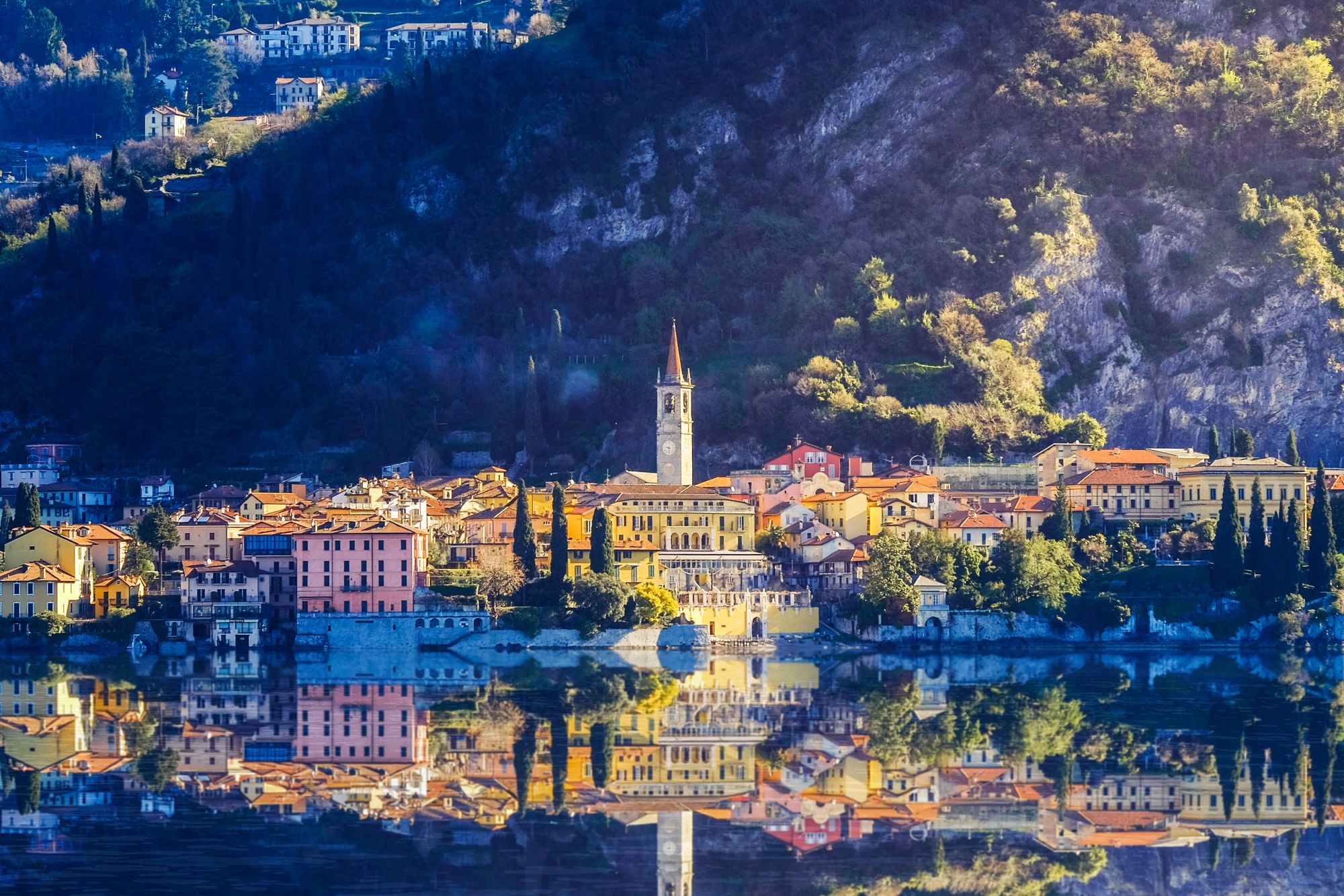 Jezioro Como na 4 dni za 526 PLN. Loty z Katowic + 3* hotel