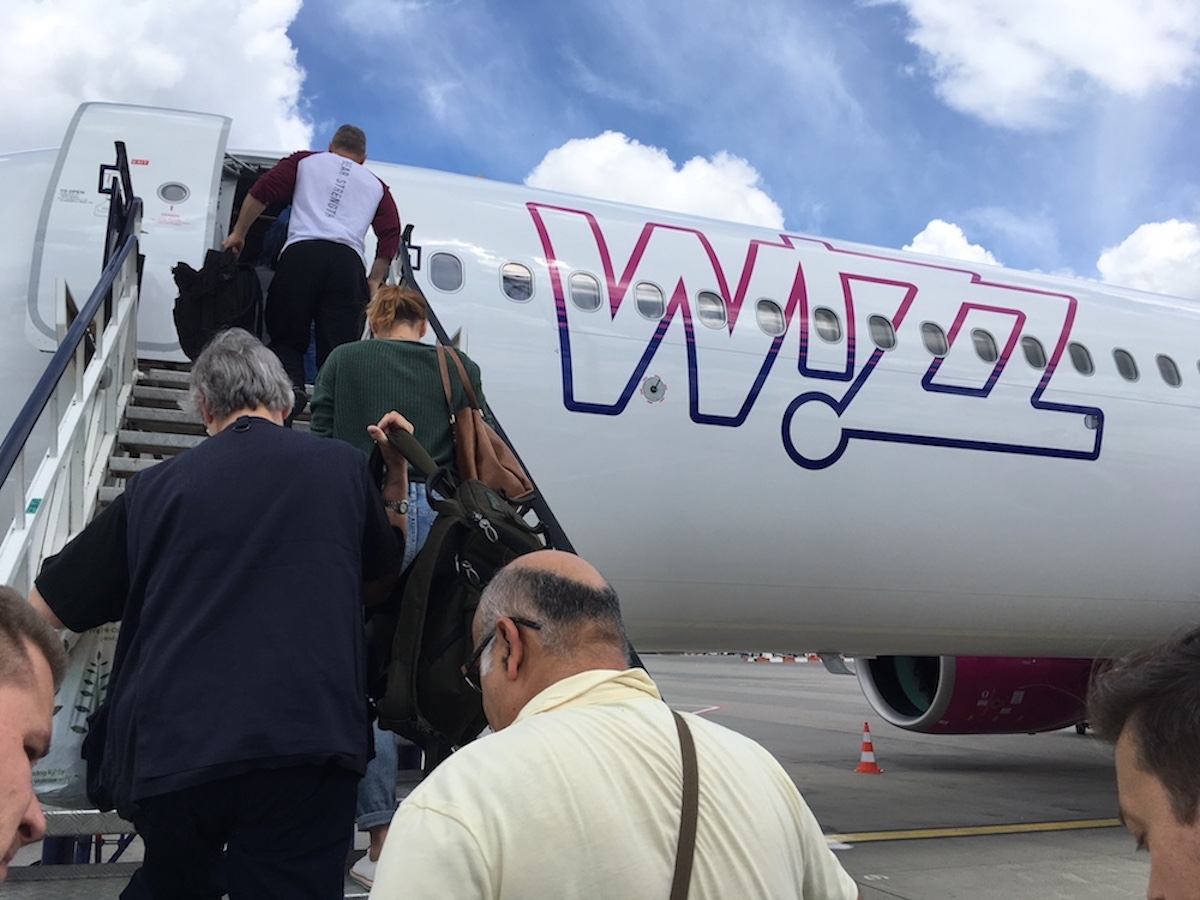 Pasażer wykupił Wizz Priority i… prawie nie wszedł na pokład. Chcesz przywilejów? Uważaj!