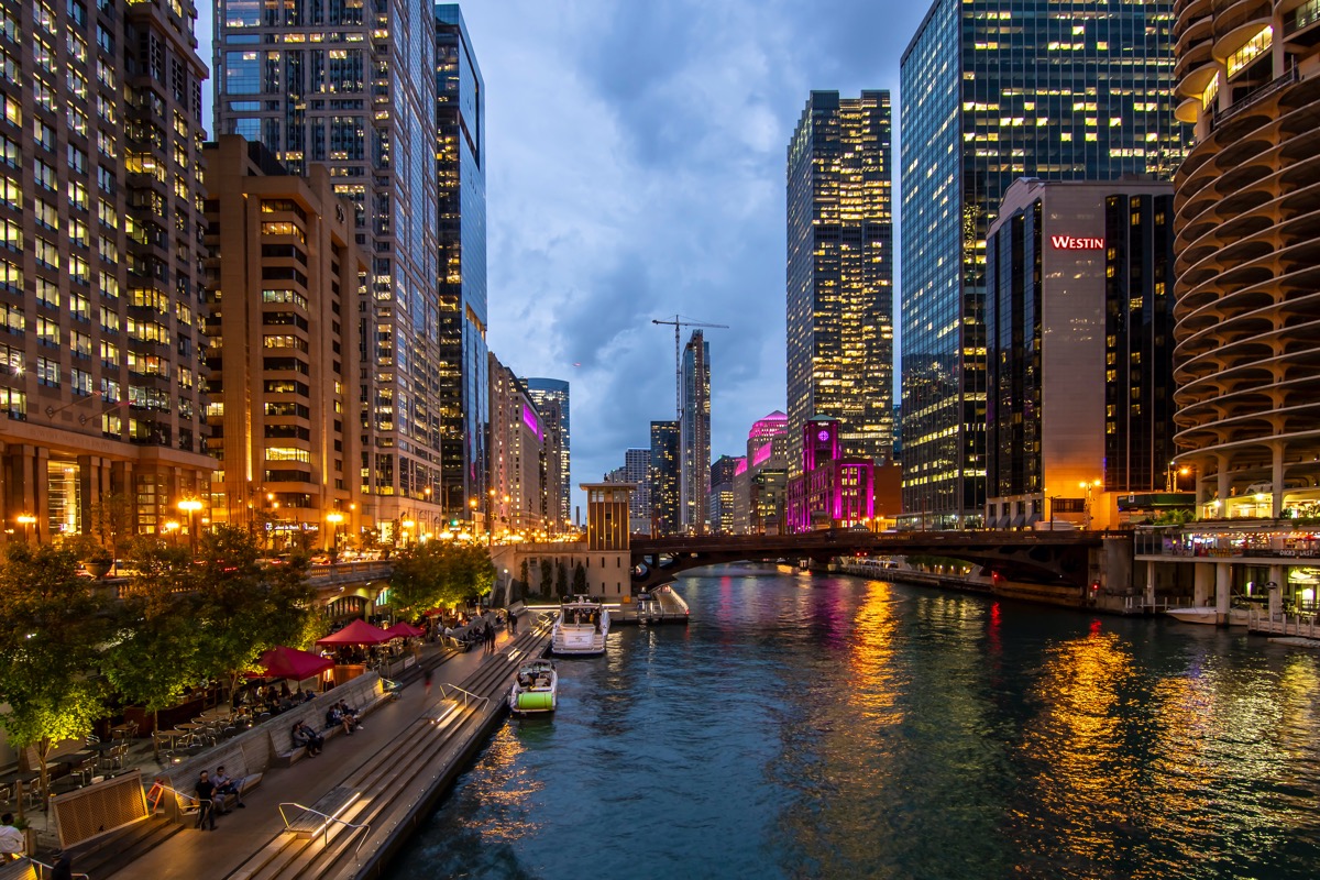 chicago nocą