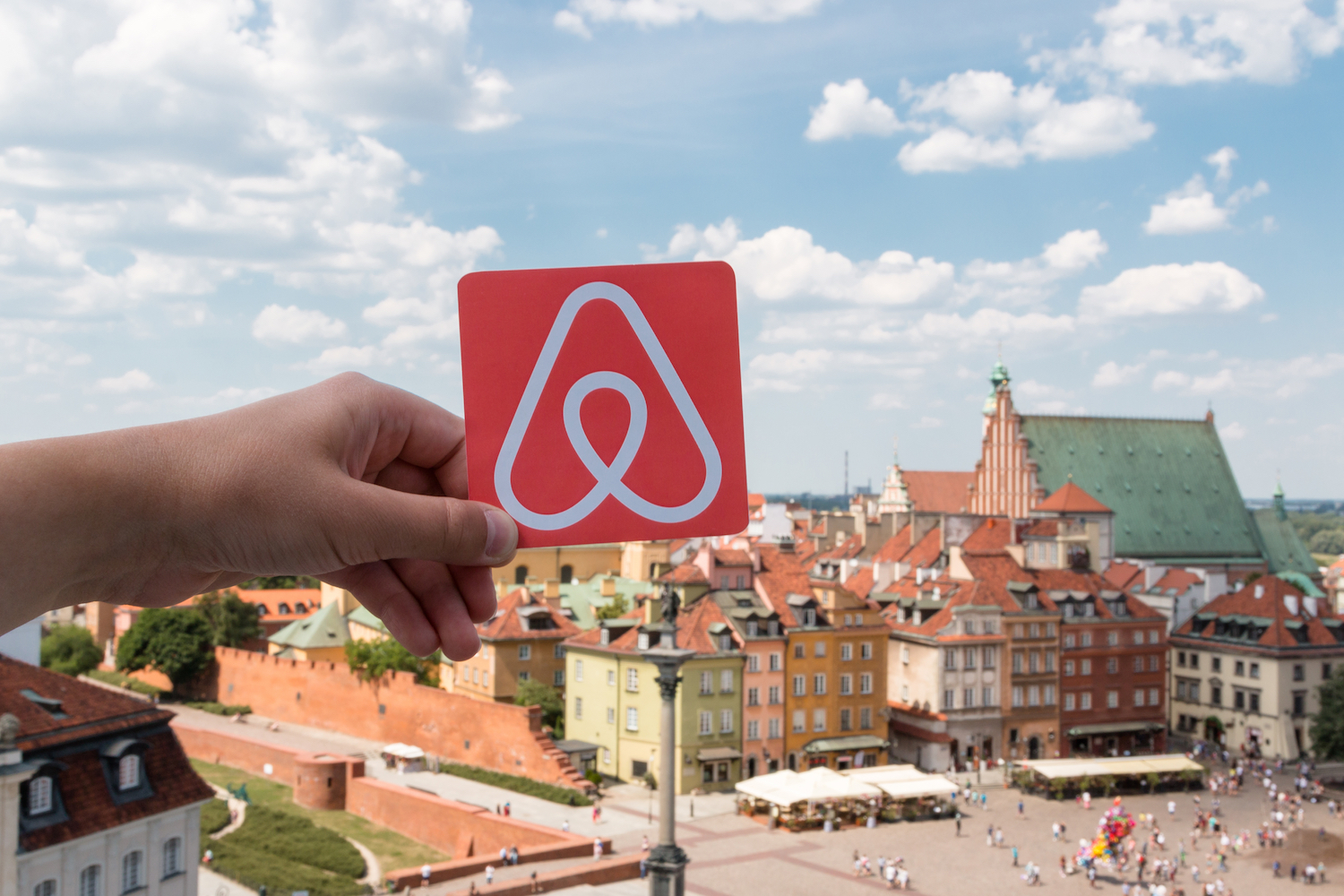 Polski minister wypowiada wojnę Airbnb! Chodzi o płacenie podatków