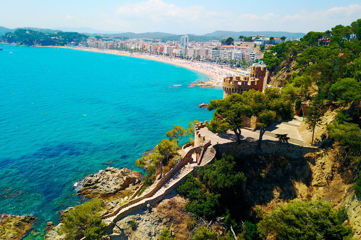 Wakacje pełne słońca! Tygodniowy urlop w Lloret de Mar za 1473 PLN. Wylot z Wrocławia + 4* hotel