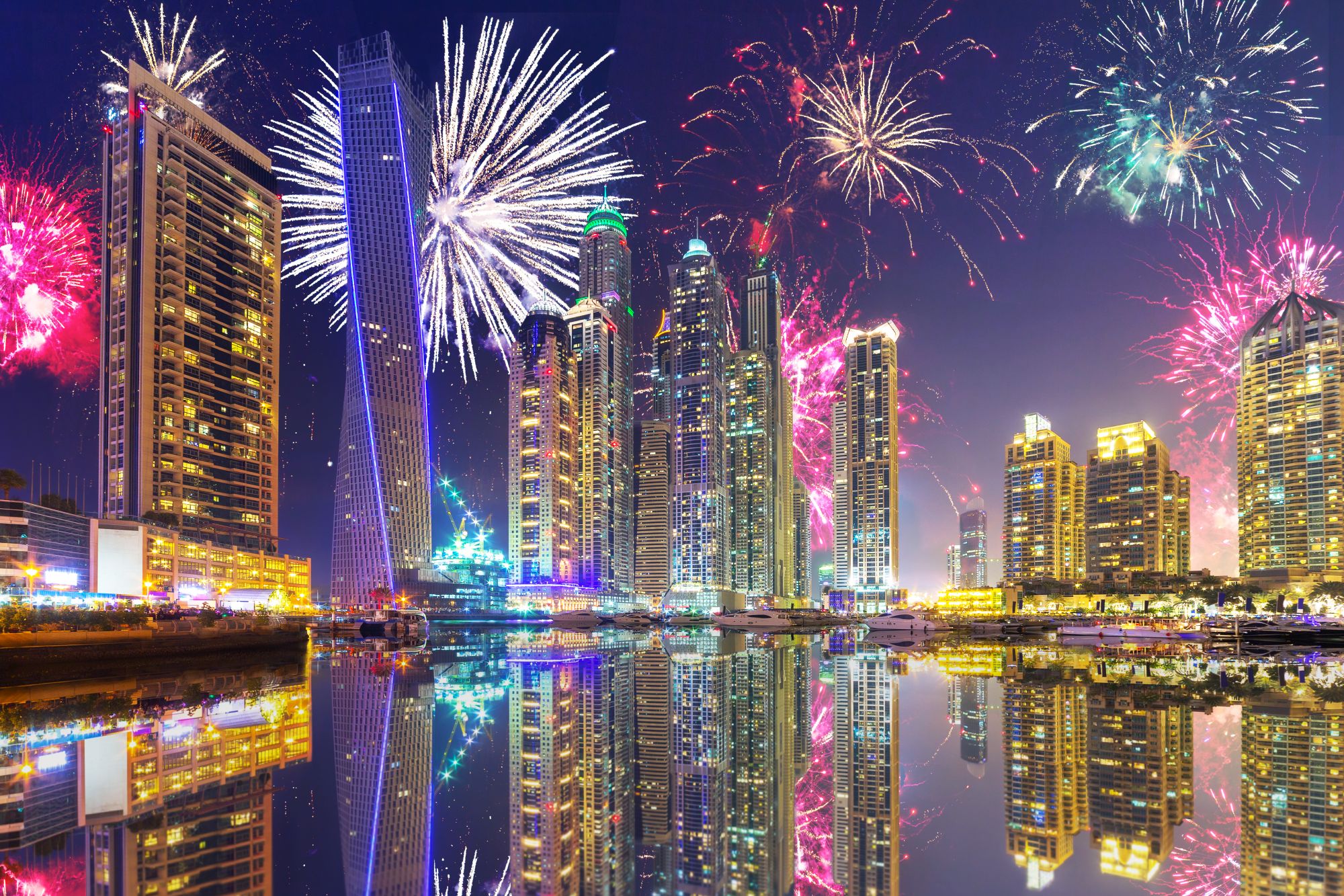 Wypocznijcie jak szejkowie: Dubaj okołoweekendowo za 1185 PLN. Loty z Katowic + 5* hotel z basenem na dachu