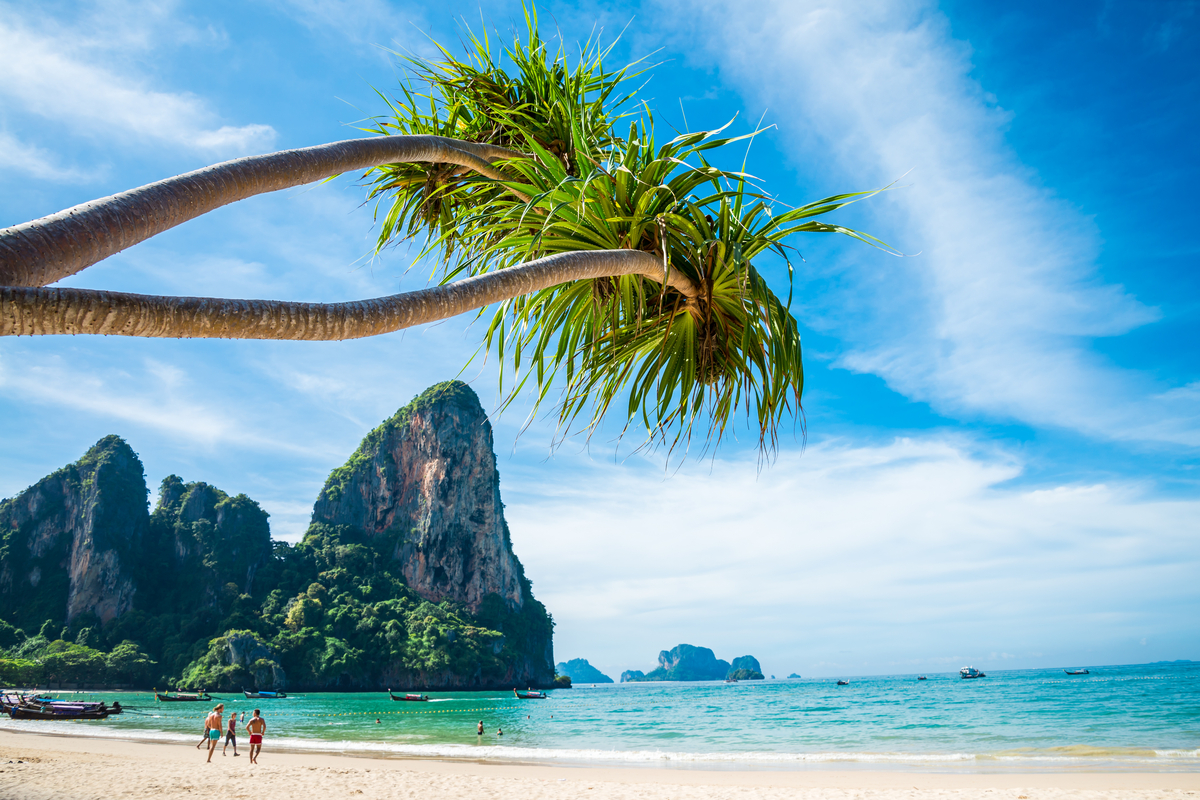 Egzotyczny wypoczynek pod koniec roku za 2711 PLN! Loty do Tajlandii (Krabi) z Warszawy + 4* resort