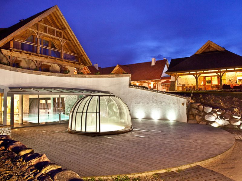 Hotel o zmierzchu