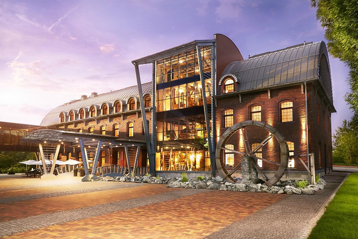 Wakacje w Beskidzie Małym: piękny i luksusowy 4* hotel ze śniadaniami i strefą spa za 431 PLN/doba