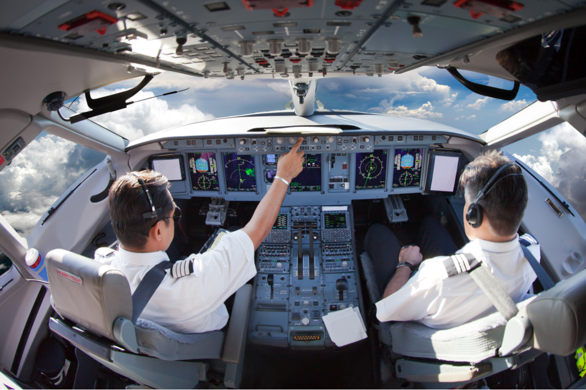 Samoloty niby uziemione, a niezwykłych lotów przybywa! Oto najciekawsze z nich