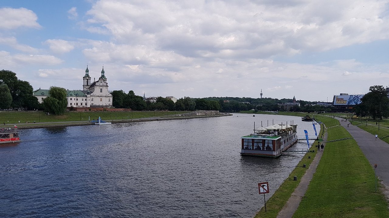 Rzeka i łódź