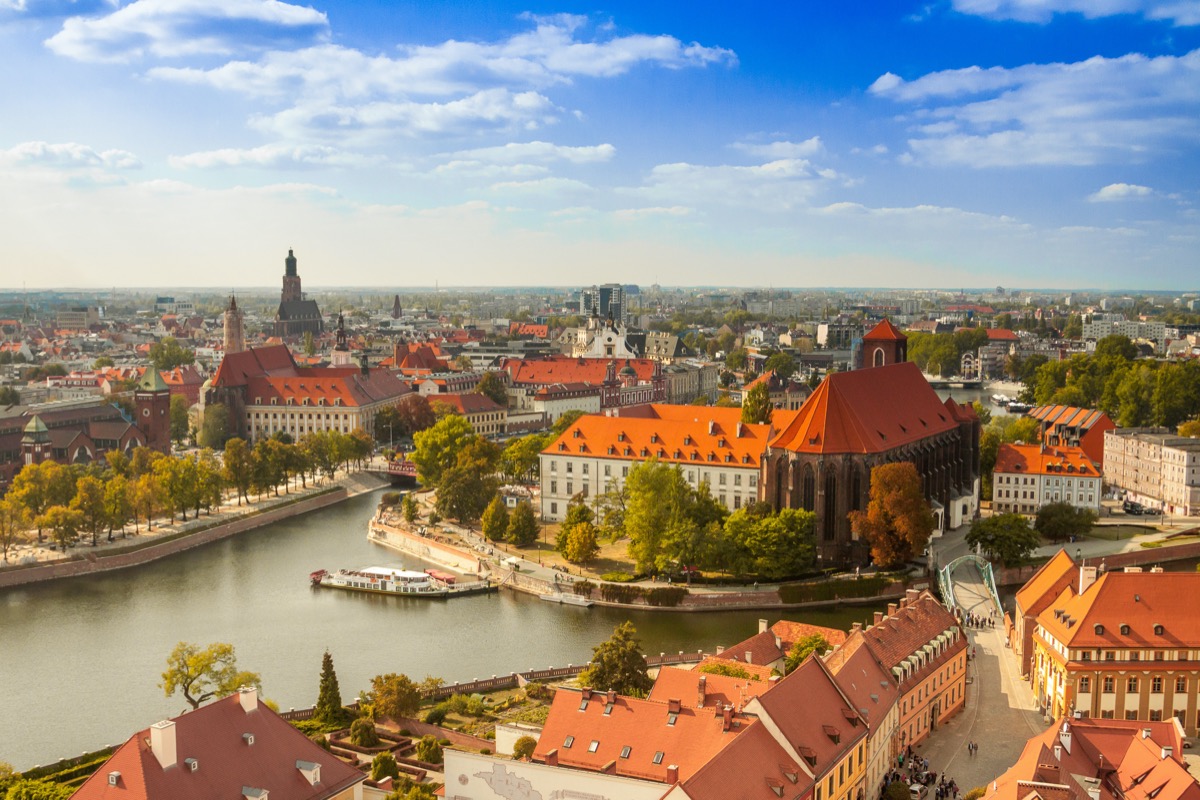 Weekend we Wrocławiu: noclegi w 4* i 5* hotelach od 217 PLN/pokój. Terminy od lipca do grudnia