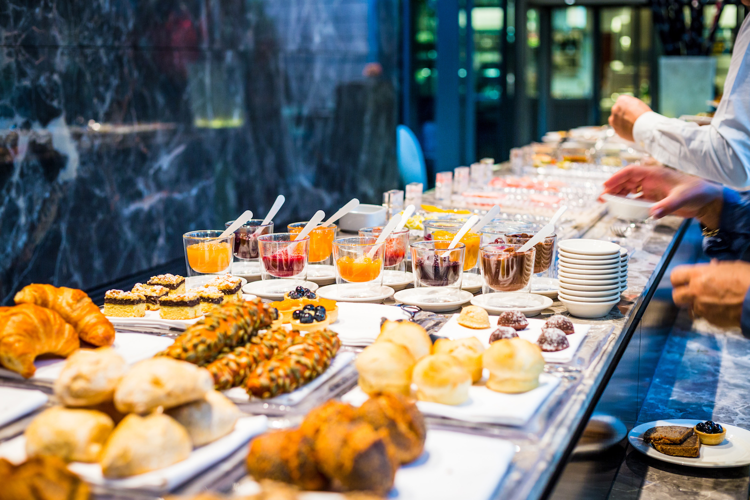 Co nas czeka w hotelach w poniedziałek? Jest dużo ograniczeń i awantura o restauracje