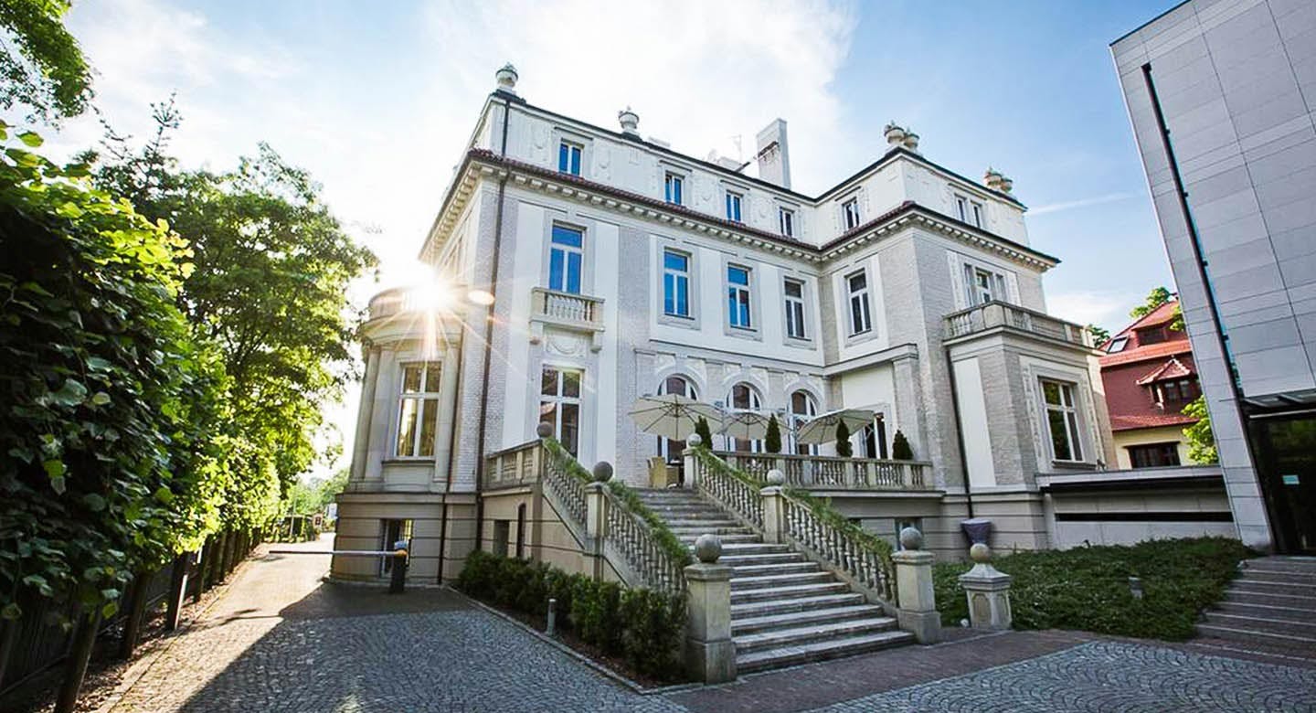Hotel Platinum Palace